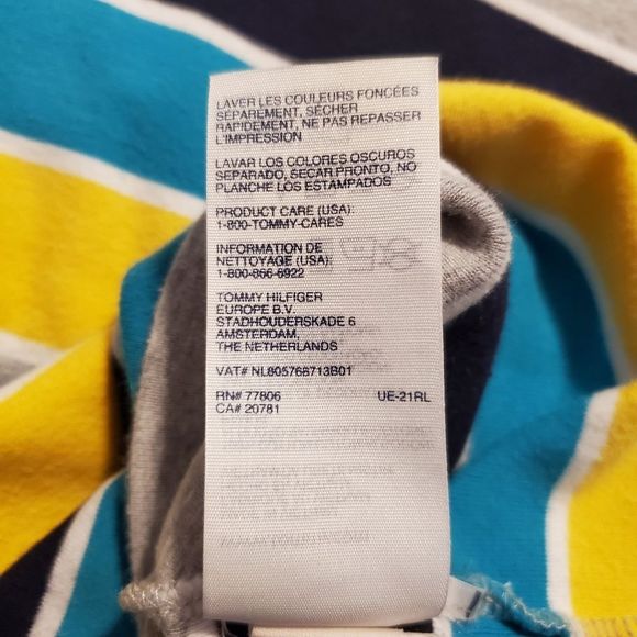 🌺 3/25 Tommy Hilfiger V-neck tee shirt, striped - Picture 11 of 12